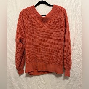 Zenana v-cut coral sweater. Size XL.